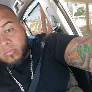 Meet your Posher, Dominique